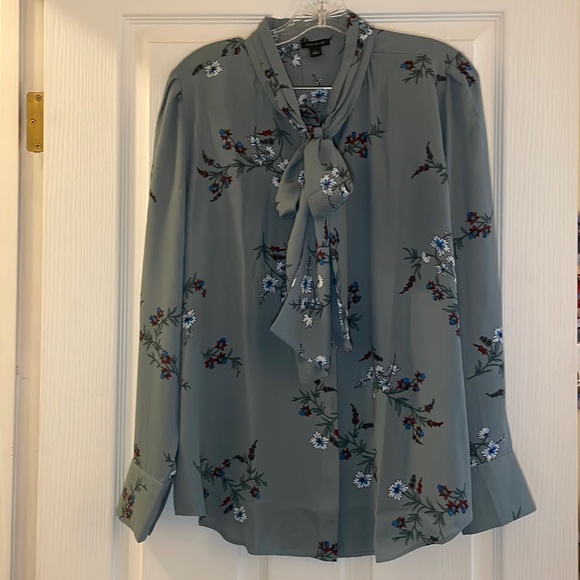 Ann Taylor Tops - ANN TAYLOR | Floral blouse with tie-neck, button down - size large